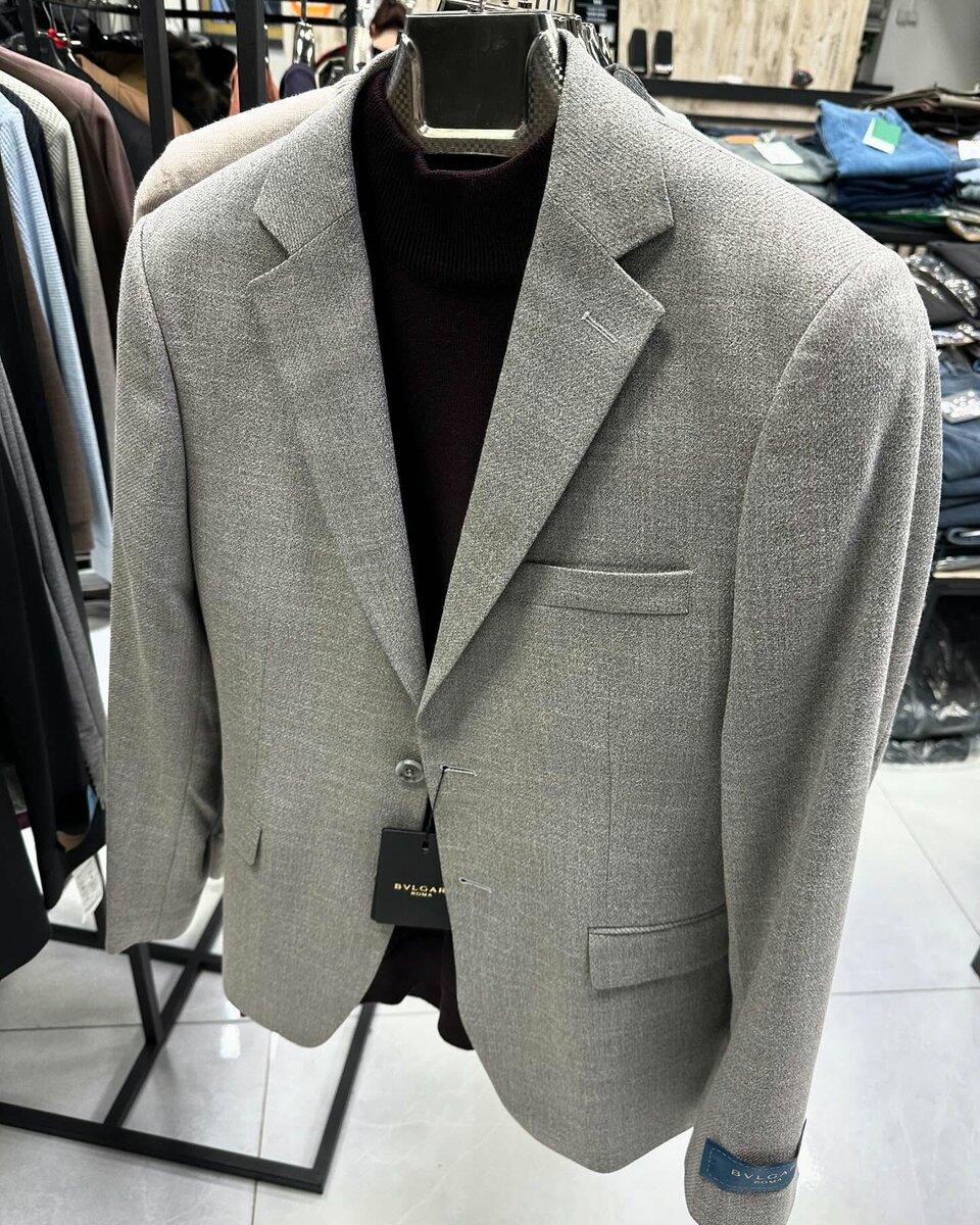 Пиджаки 4 и 6 ростовки в наличии