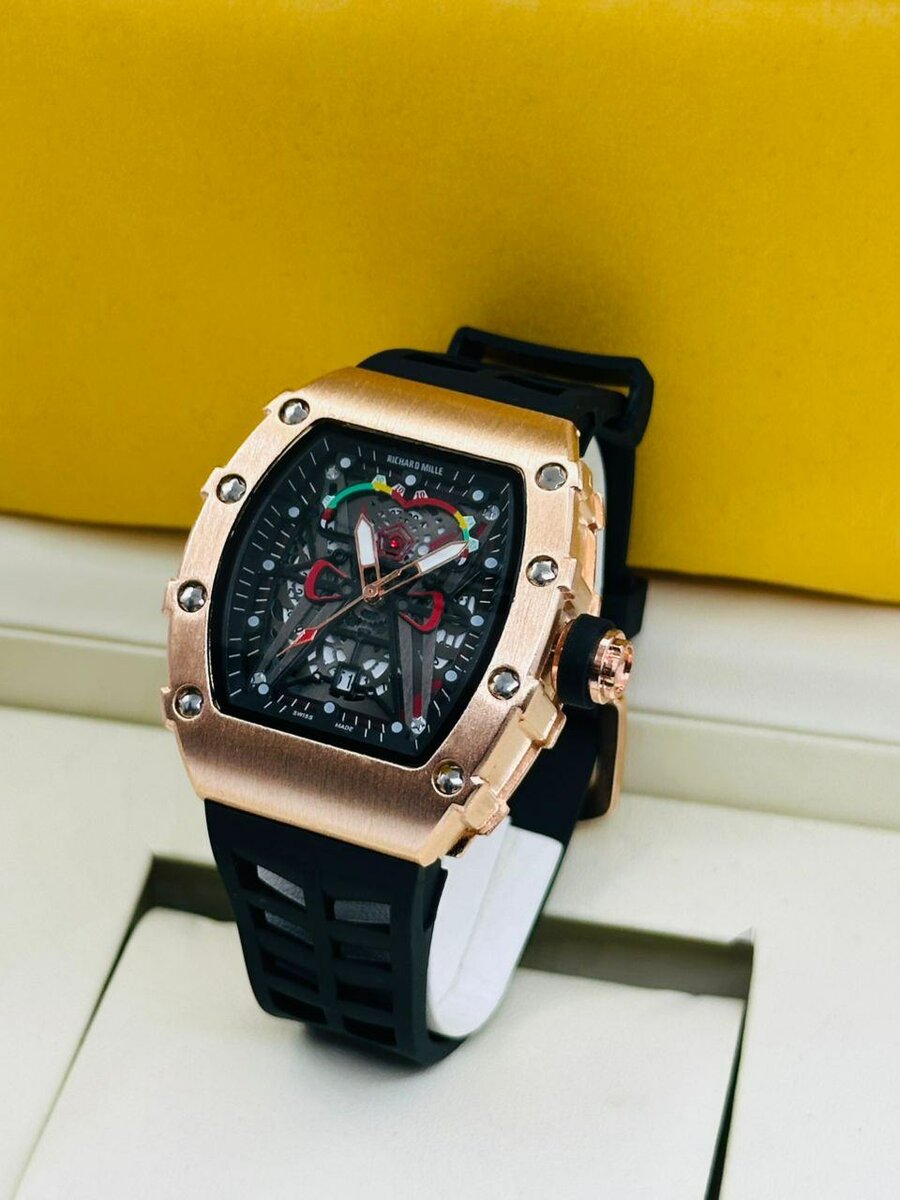 Montre squelette luxe