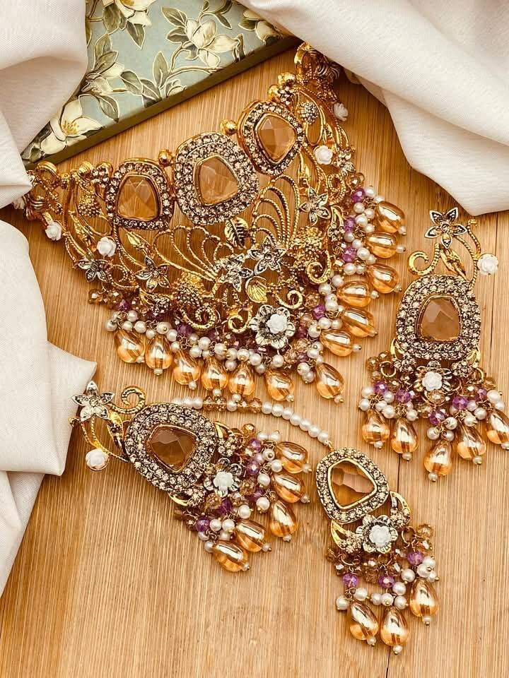 Beautiful kundan Set