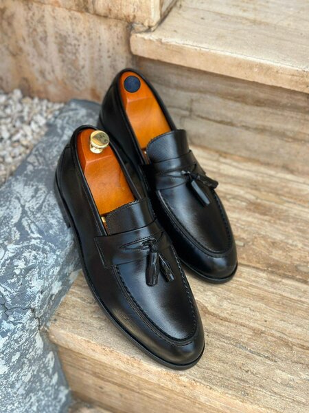 Mocassins en cuir noir élégants