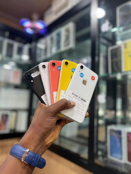 IPHONE XR 64G 