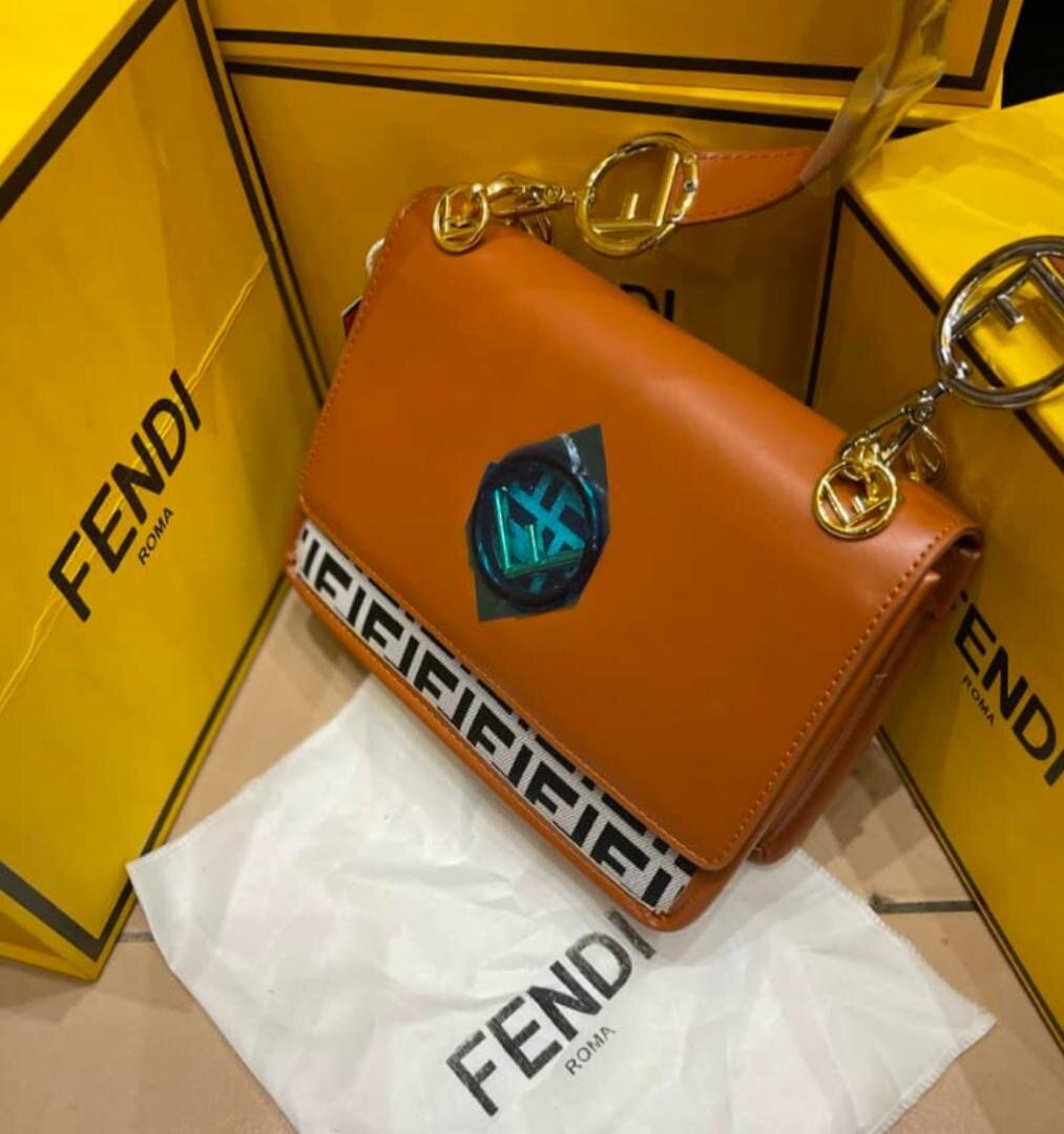 Sac Fendi élégant