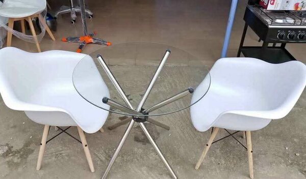 Ensemble Table et Chaises Modernes