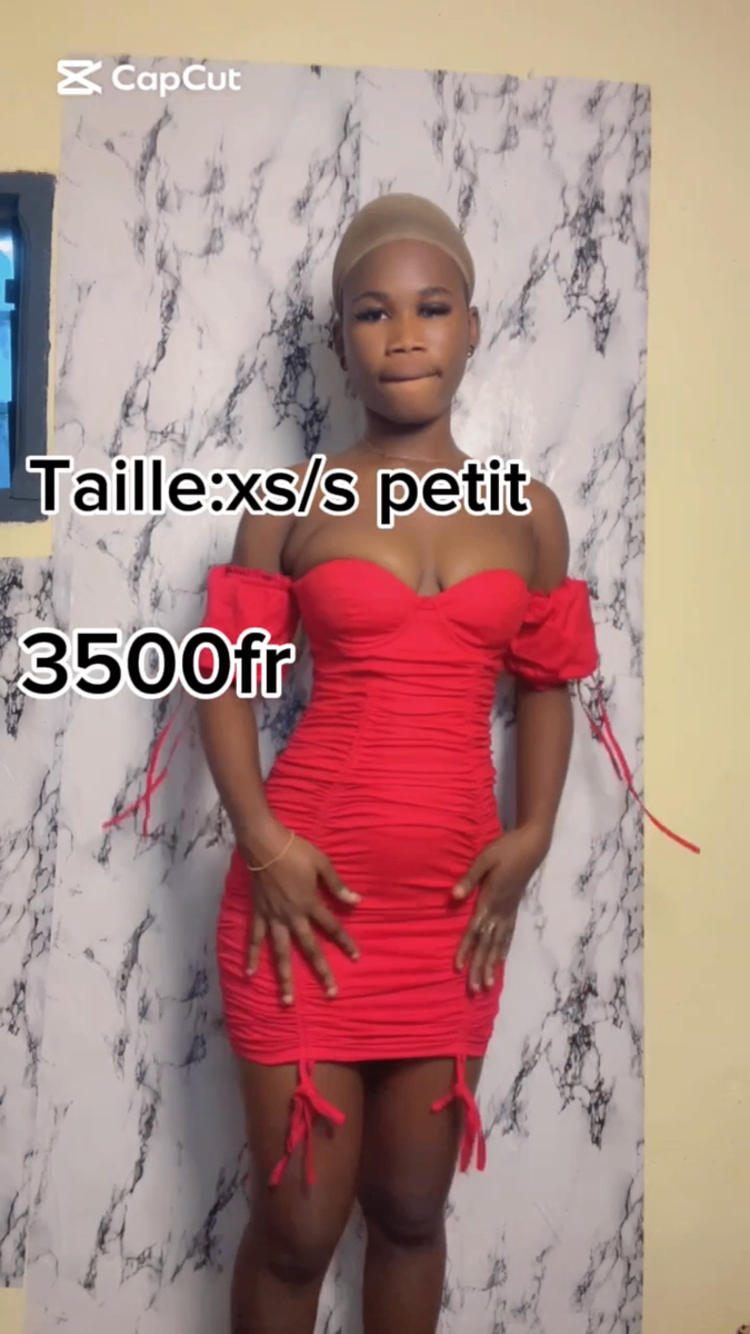 Robe élegante en dentelle