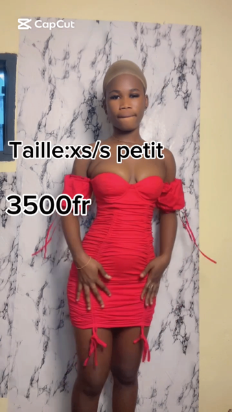 Robe élegante en dentelle