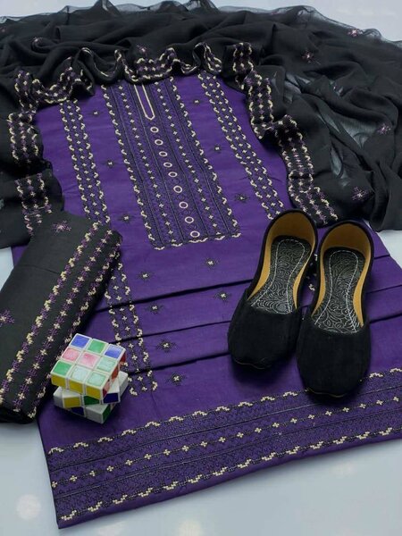 Ladies suit