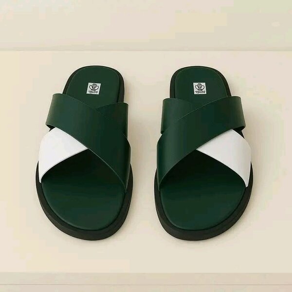 Sandales été croisées en cuir