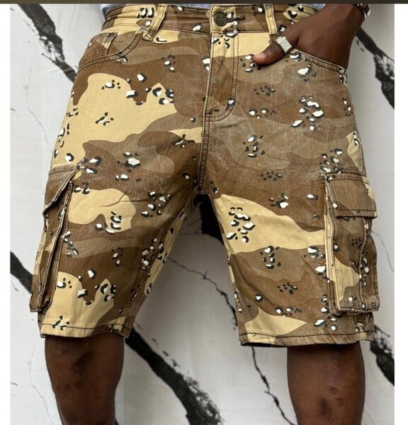 Shorts artistiques tendance