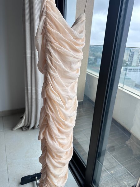 Robe drapée élégante