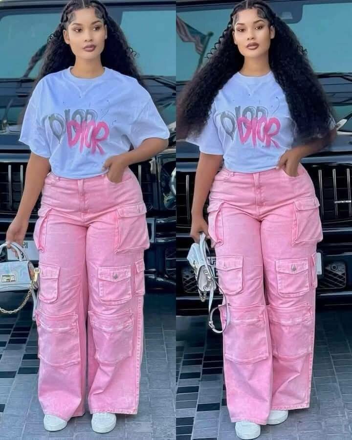 Women's 2-piece suit, T-shirt and cargo pants