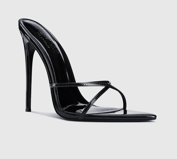 Sandales à talons aiguilles élégantes