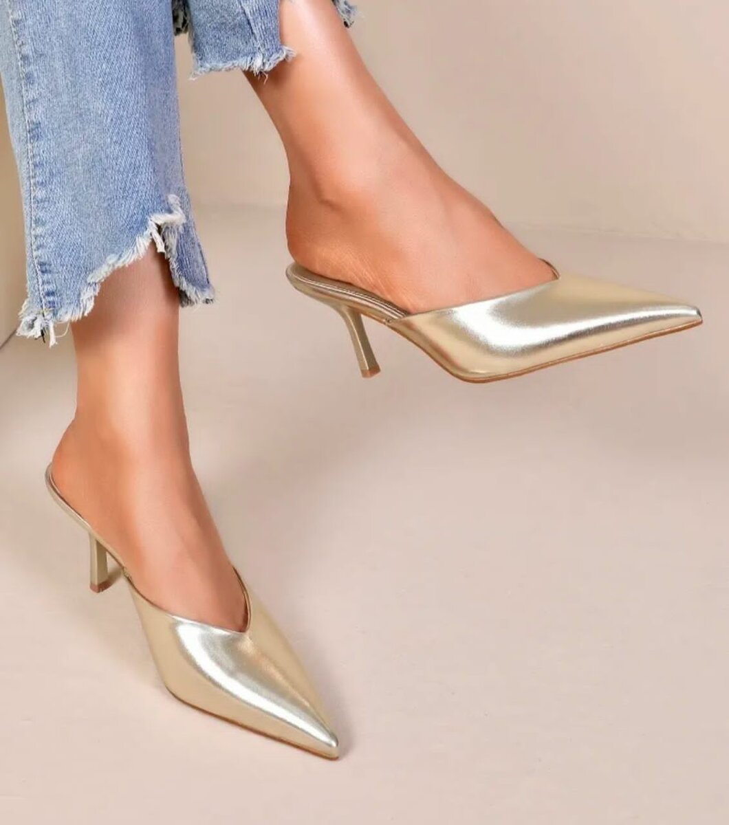 Mules à talons pointus chic