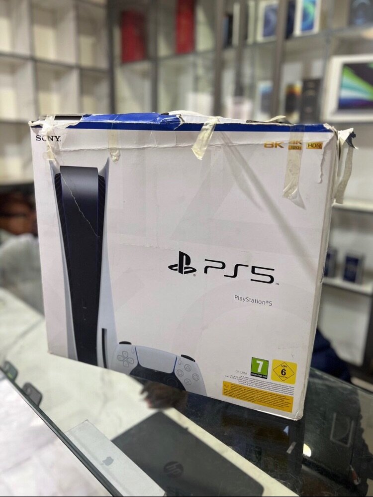 Pre-owner Play Station 5