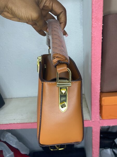 Sac à main élégant en cuir