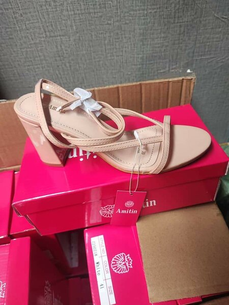 Sandales à talons élégantes