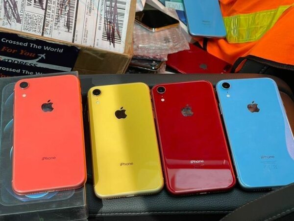 IPhone Xr UK use
