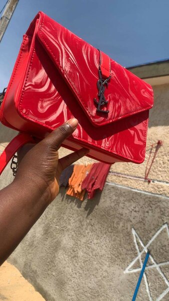 Élégant Sac à Main Verni