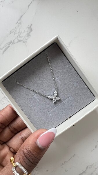 Collier Papillon Argent Éclatant