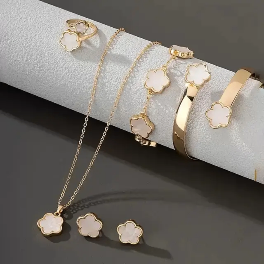 Set de bijoux floraux élégants