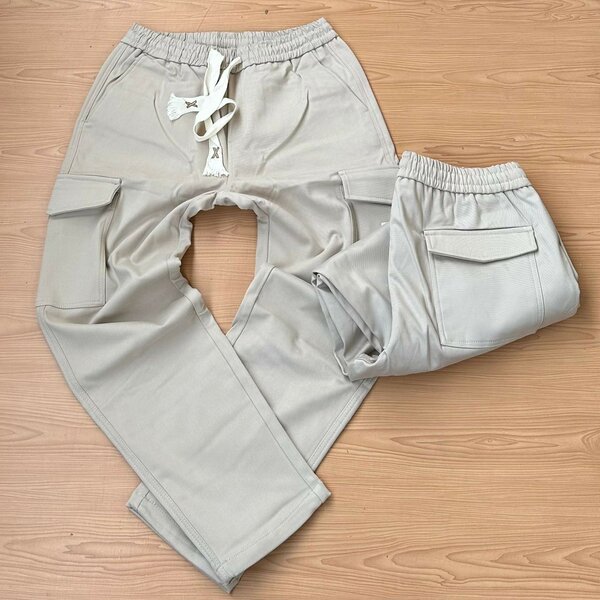 Side pocket