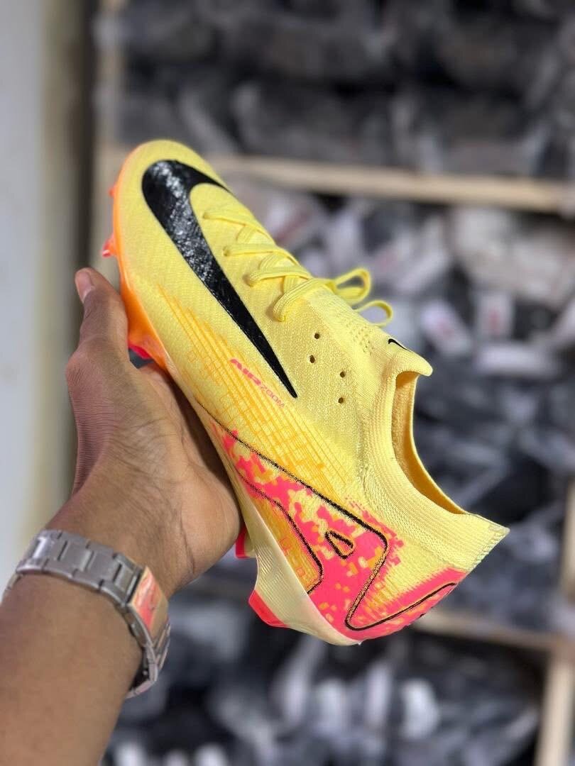 Chaussures de Football Dynamiques