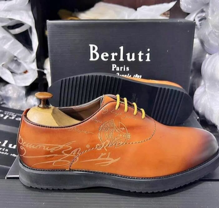 Chaussures en cuir Berluti élégantes