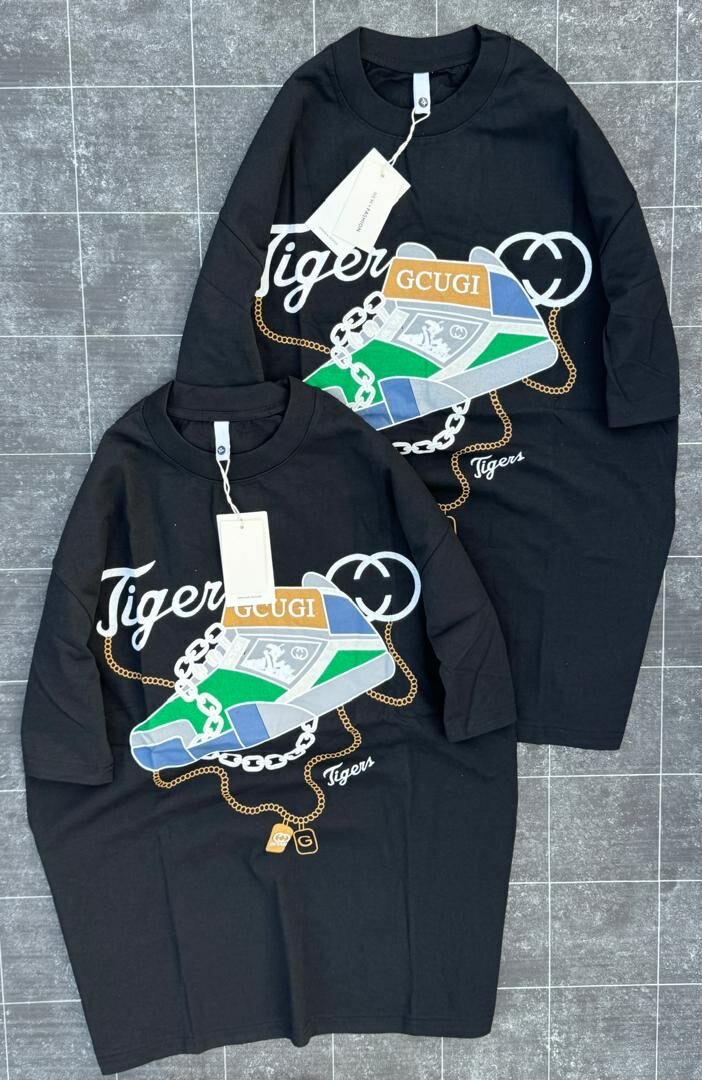 T-shirt graphique tendance