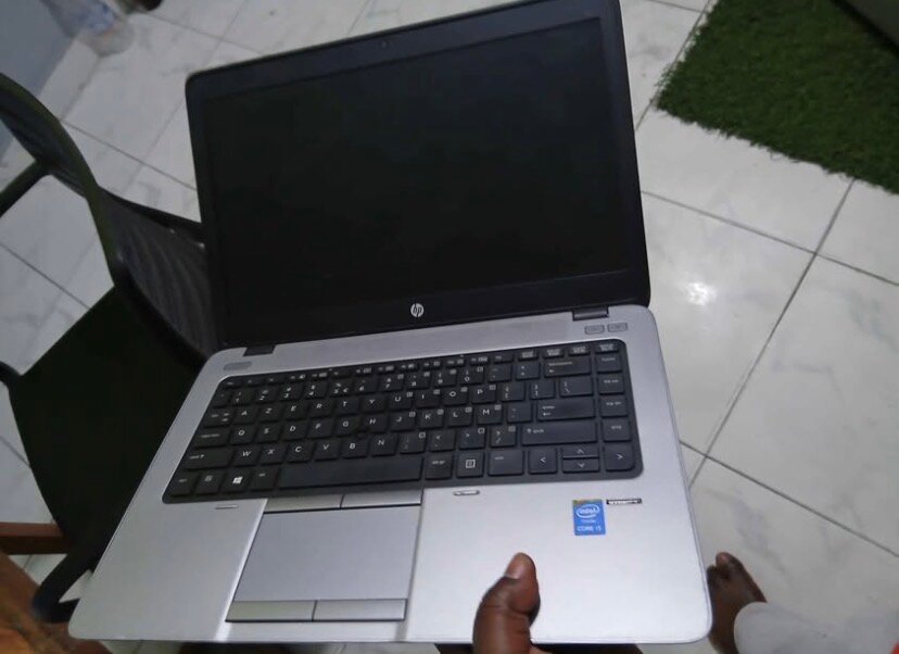 Laptop HP ProBook 14"