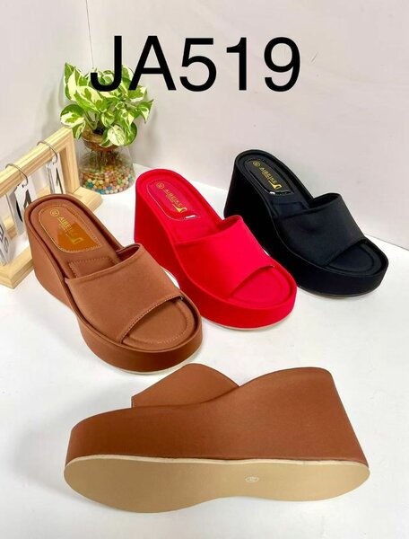 Sandales compensées élégantes