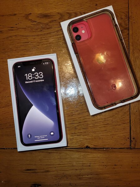 iPhone 11 rouge 64 Go