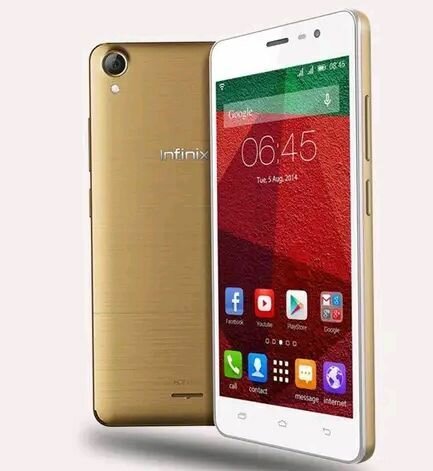 Smartphone Infinix doré