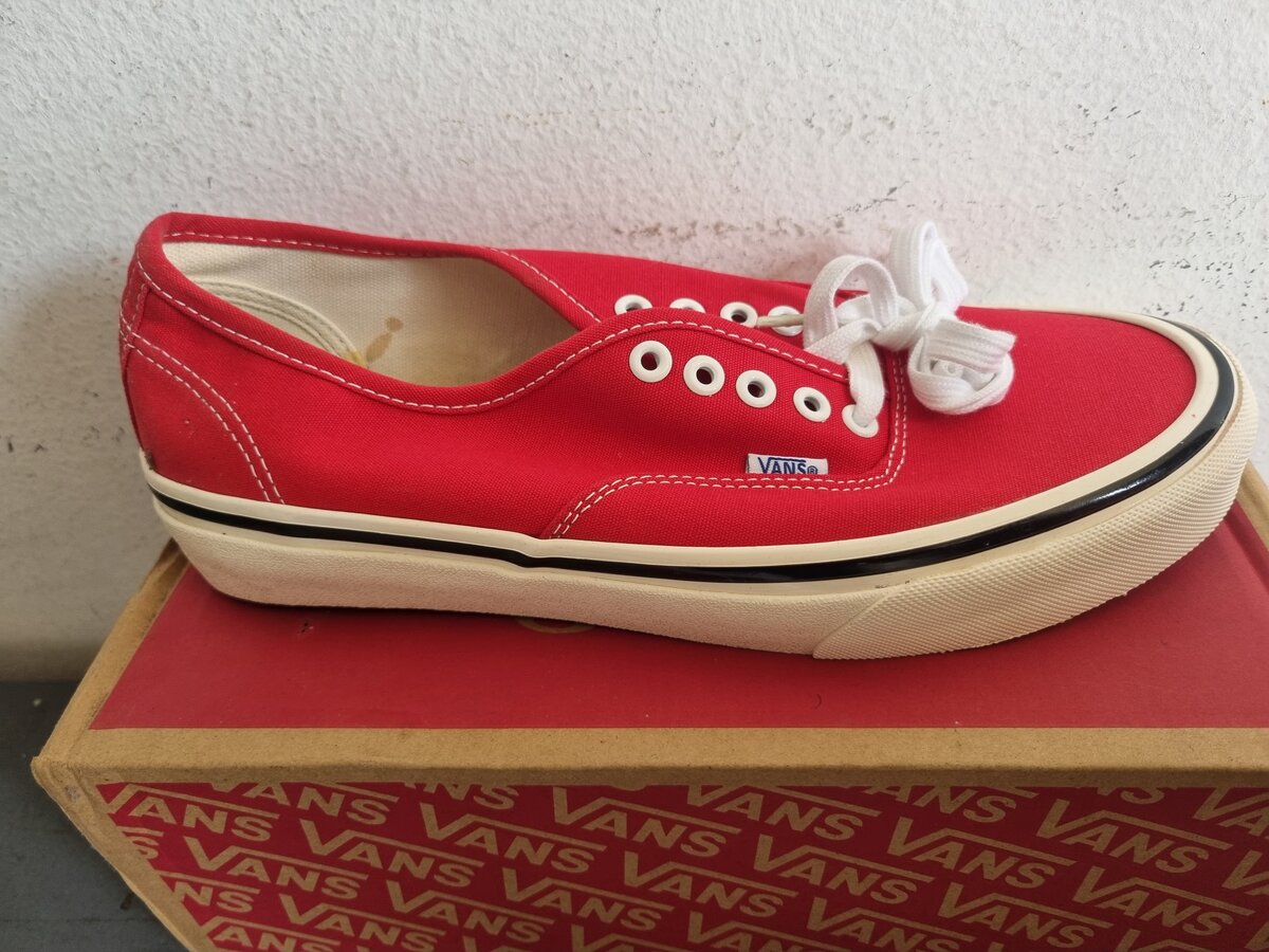 Vans rouge