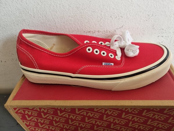 Vans rouge