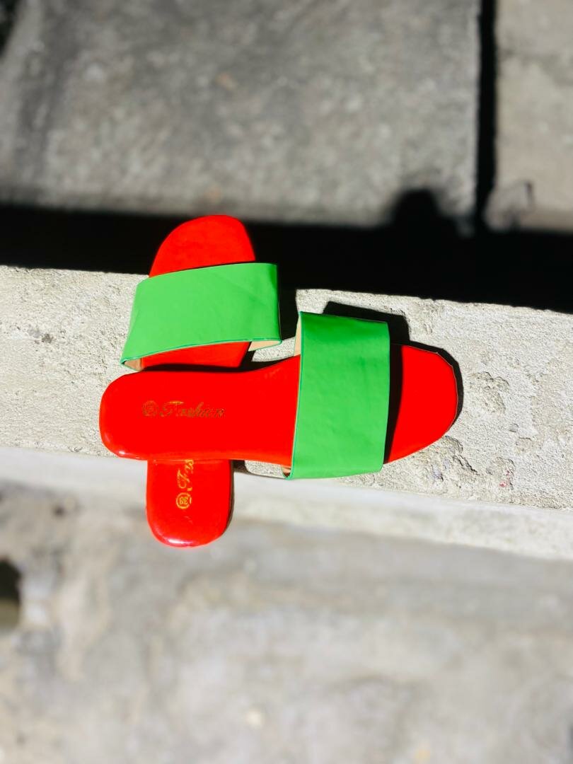 Sandales colorées pour femme