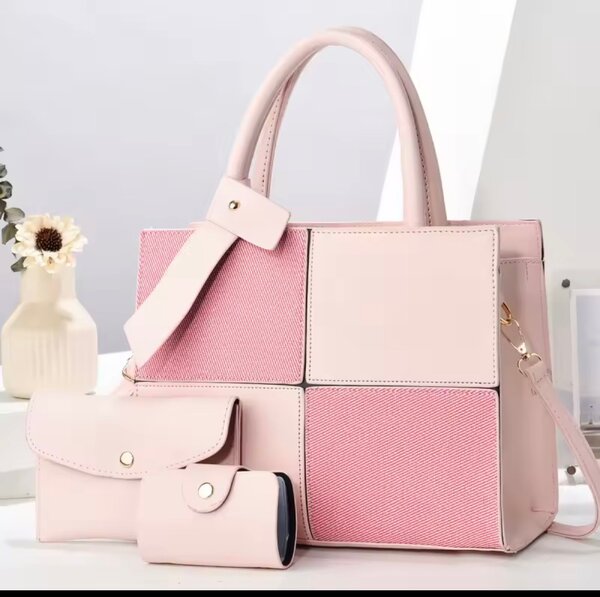 Ensemble Sac à main et accessoires en cuir