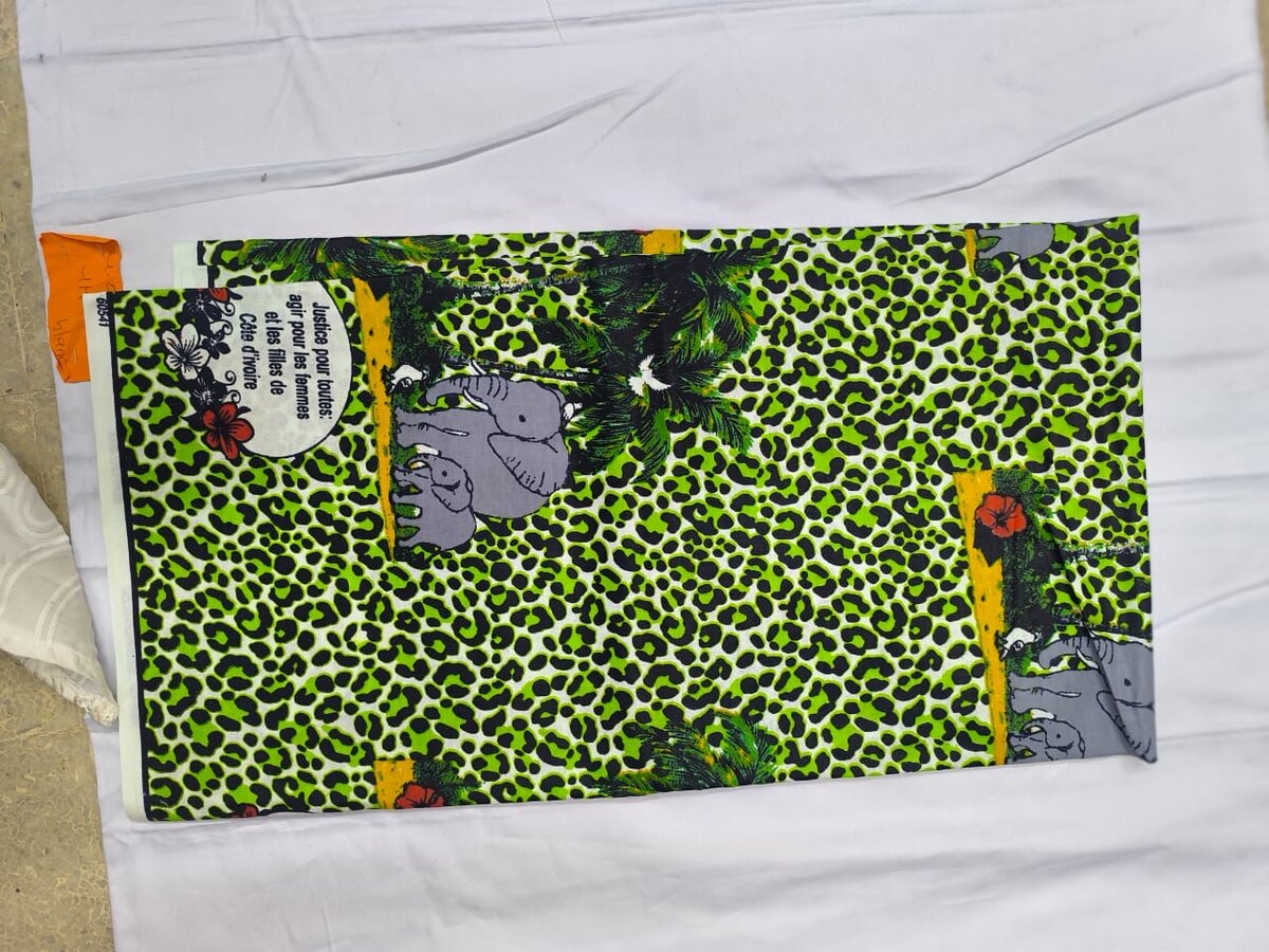 Tissu Imprimé Éléphant Léopard