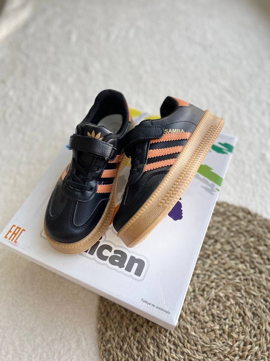 Кроссовки Samba Adidas реплика люксовая