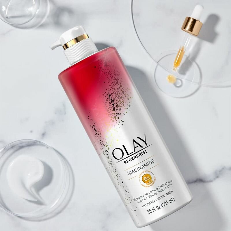 OLAY Age Defying Gel Douche Rajeunissant au Niacinamide 591m