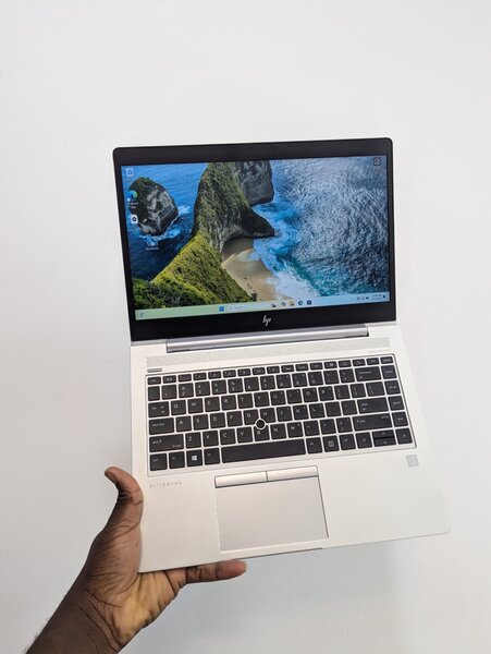 *HP ELITEBOOK 745 G6 (GRAPH