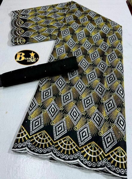 Ensemble de pagne africain vibrant