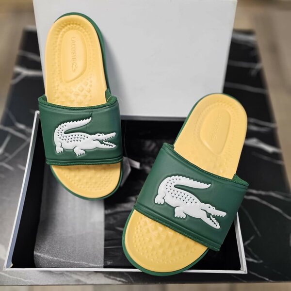 Claquettes élégantes Croco