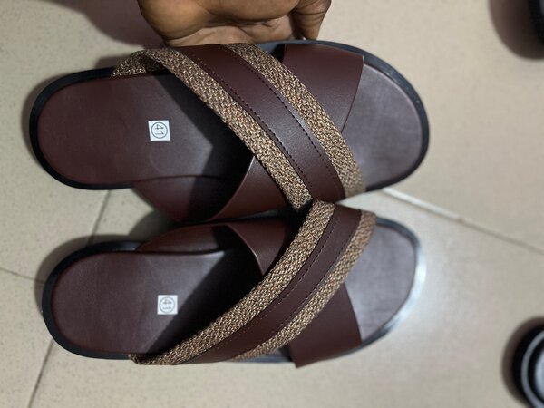 Sandales en cuir tressé