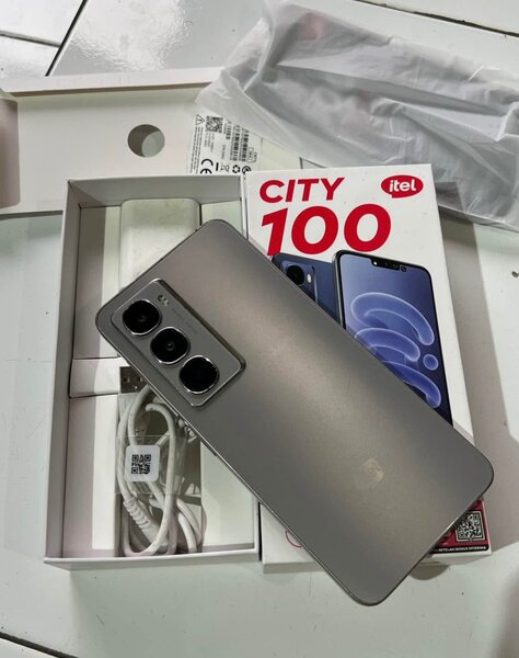 Smartphone Itel City 100