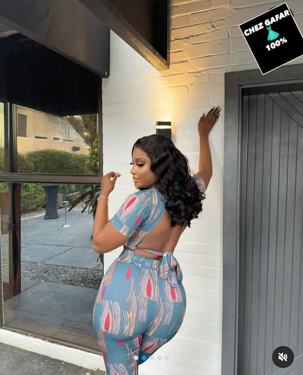 Combinaison dos nu élégante