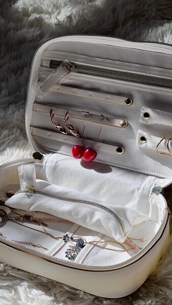 Косметички Este Lauder