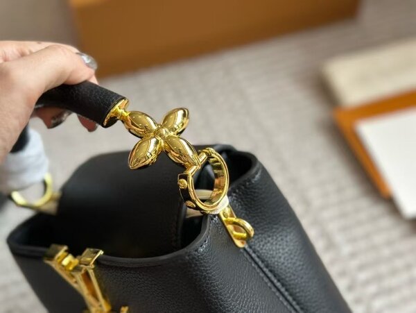 Брендовая сумочка