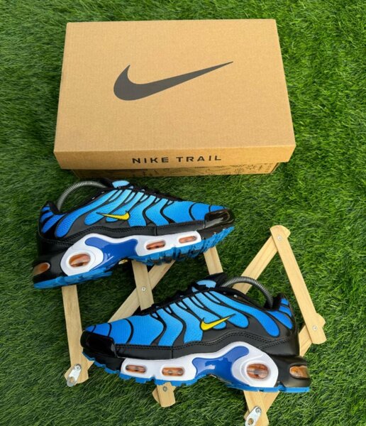 NIKE TN