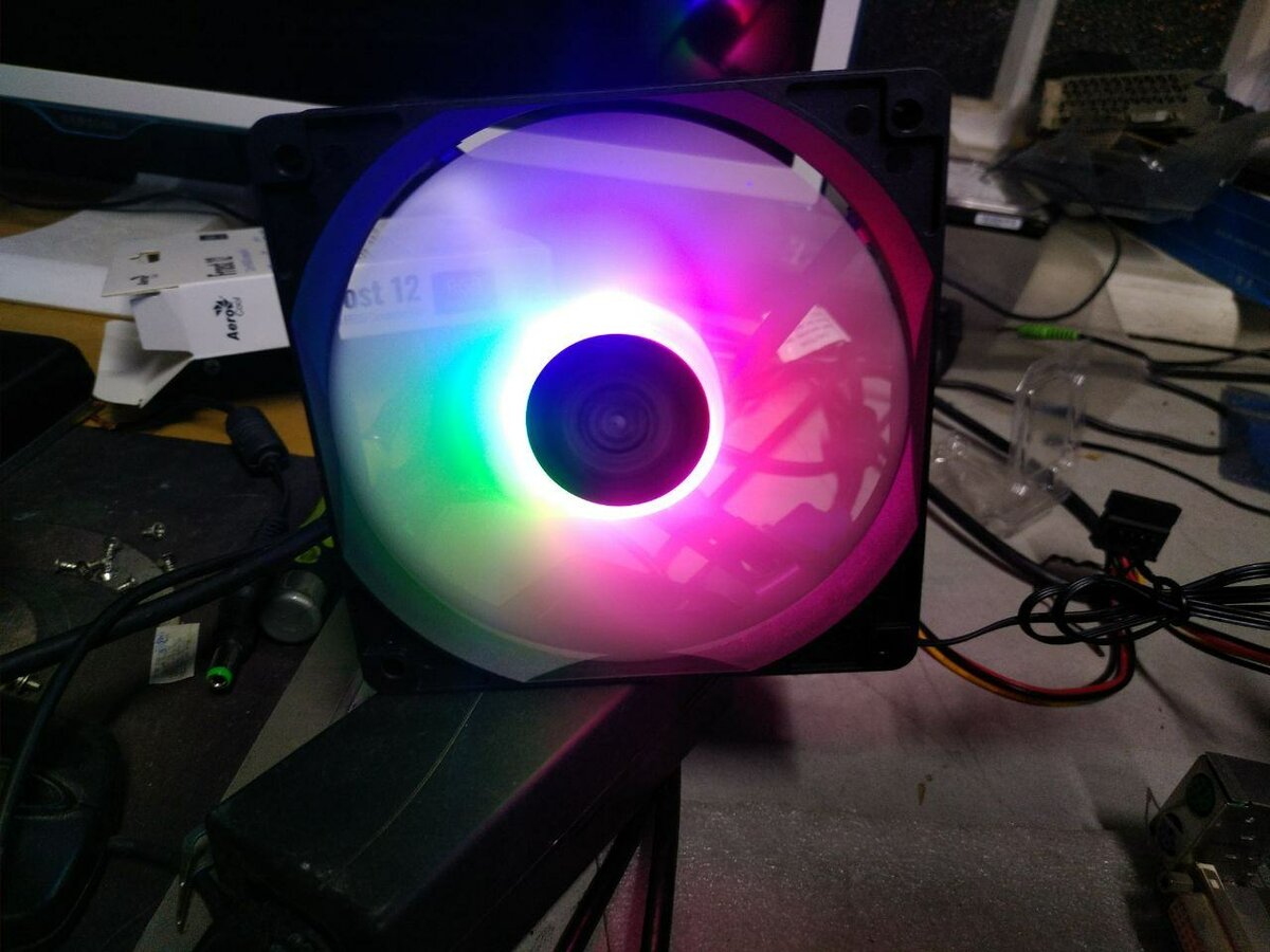 Кулер для корпуса AeroCool FROST 12 FRGB , ide-Molex + 3Pin,