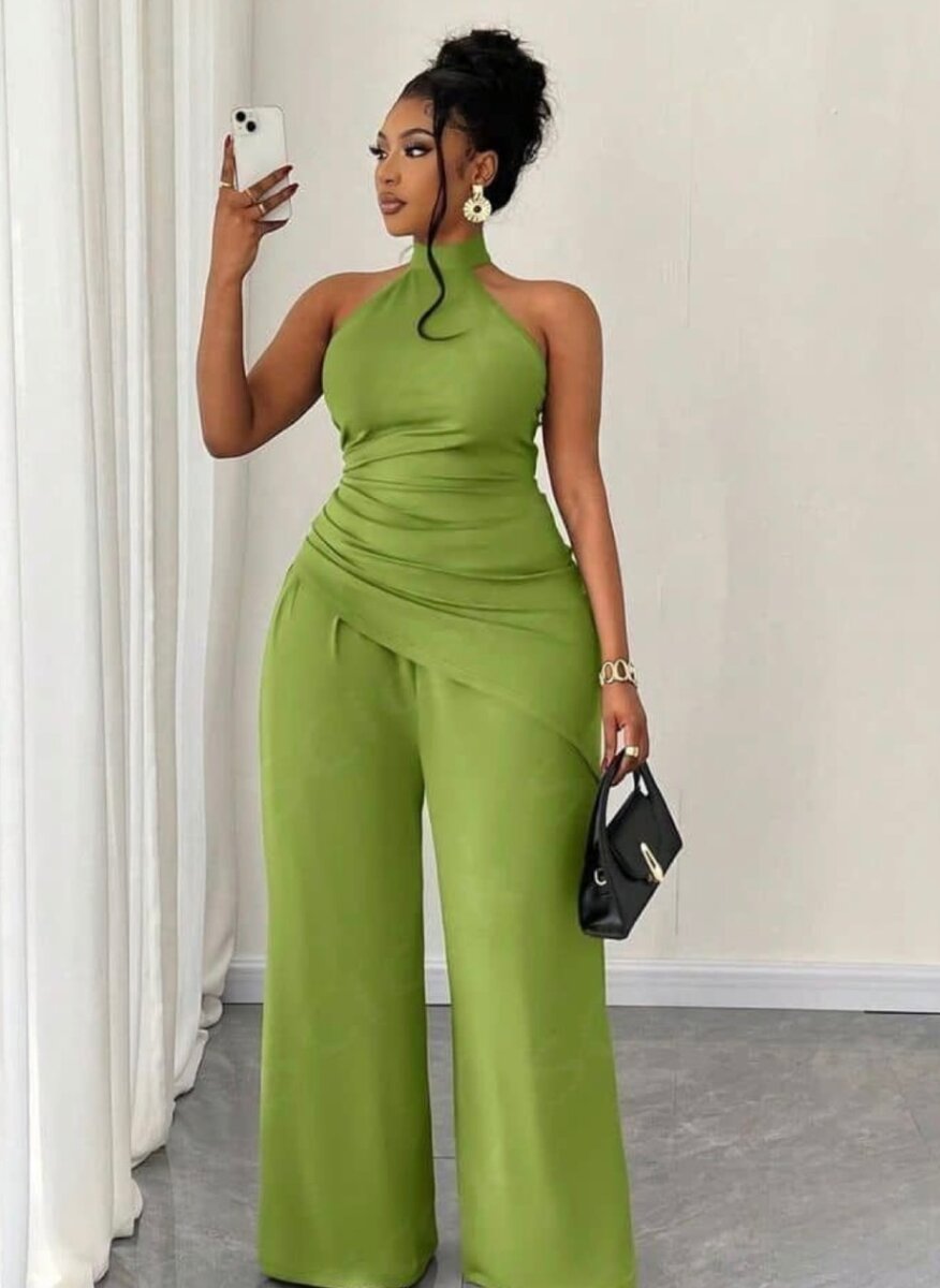 Élégance Robes et Combinaisons