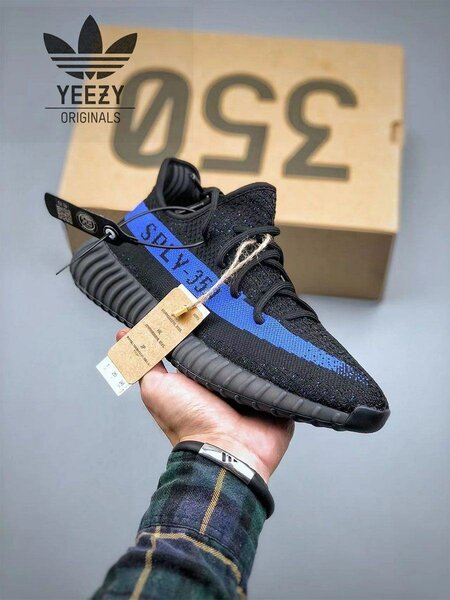 Yeezy Boost 350 V2 Bleu Noir